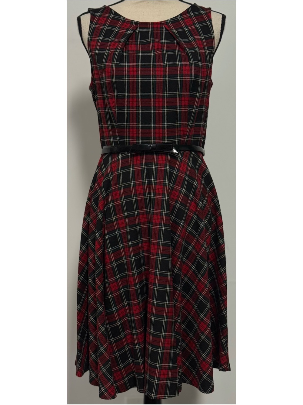 Elle Sleeveless Plaid Knee Length Dress Red & Black Size M